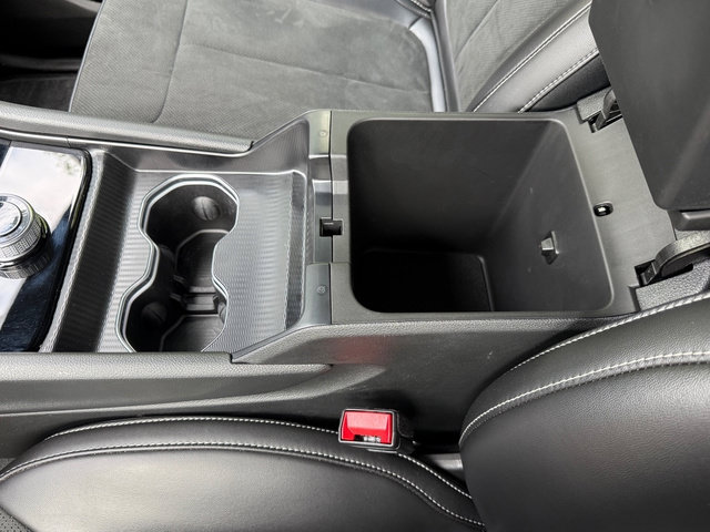 Used 2025 Jeep Grand Cherokee Altitude AWD/4WD image 29