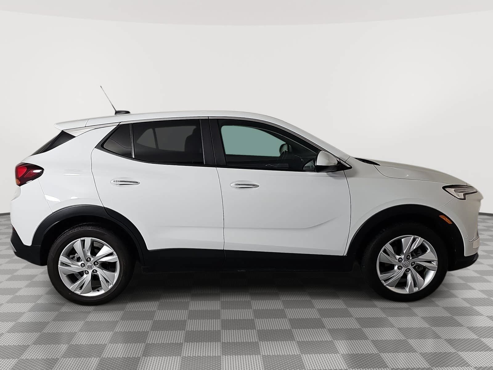Used 2024 Buick Encore GX Preferred FWD image 9
