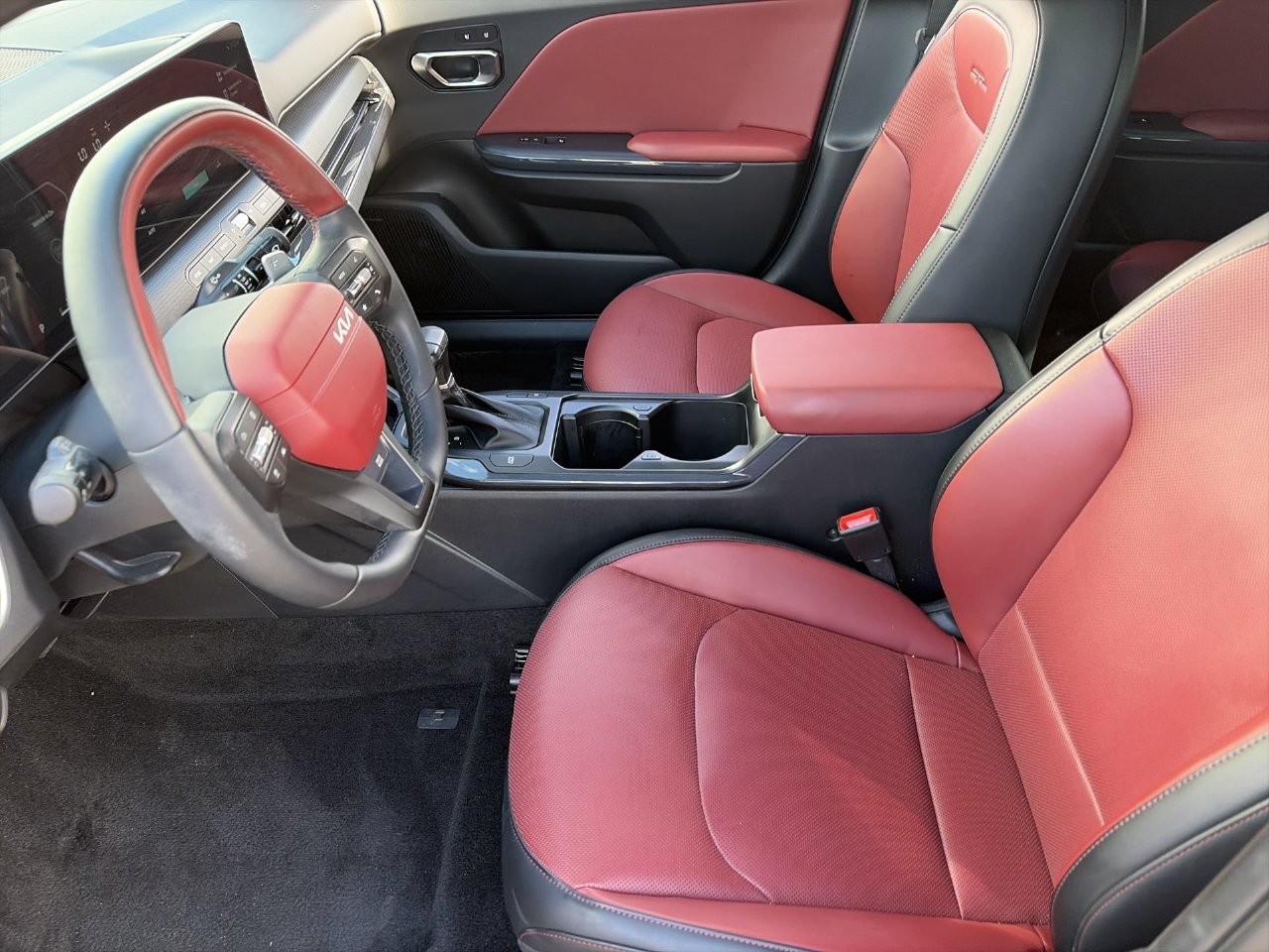 Certified 2025 Kia K4 GT-Line w/ GT-Line Premium Package FWD image 18
