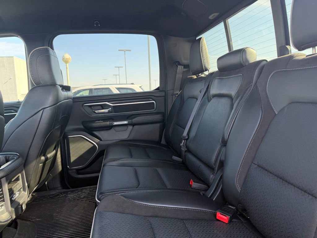 Used 2024 RAM 1500 Laramie AWD/4WD image 10