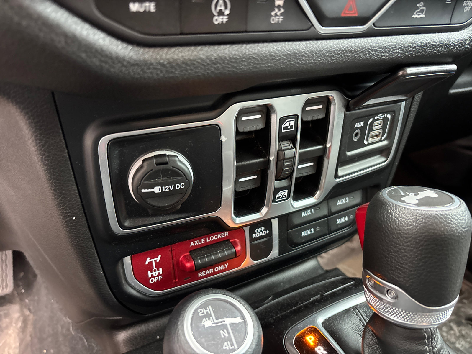 Used 2024 Jeep Wrangler Willys image 21