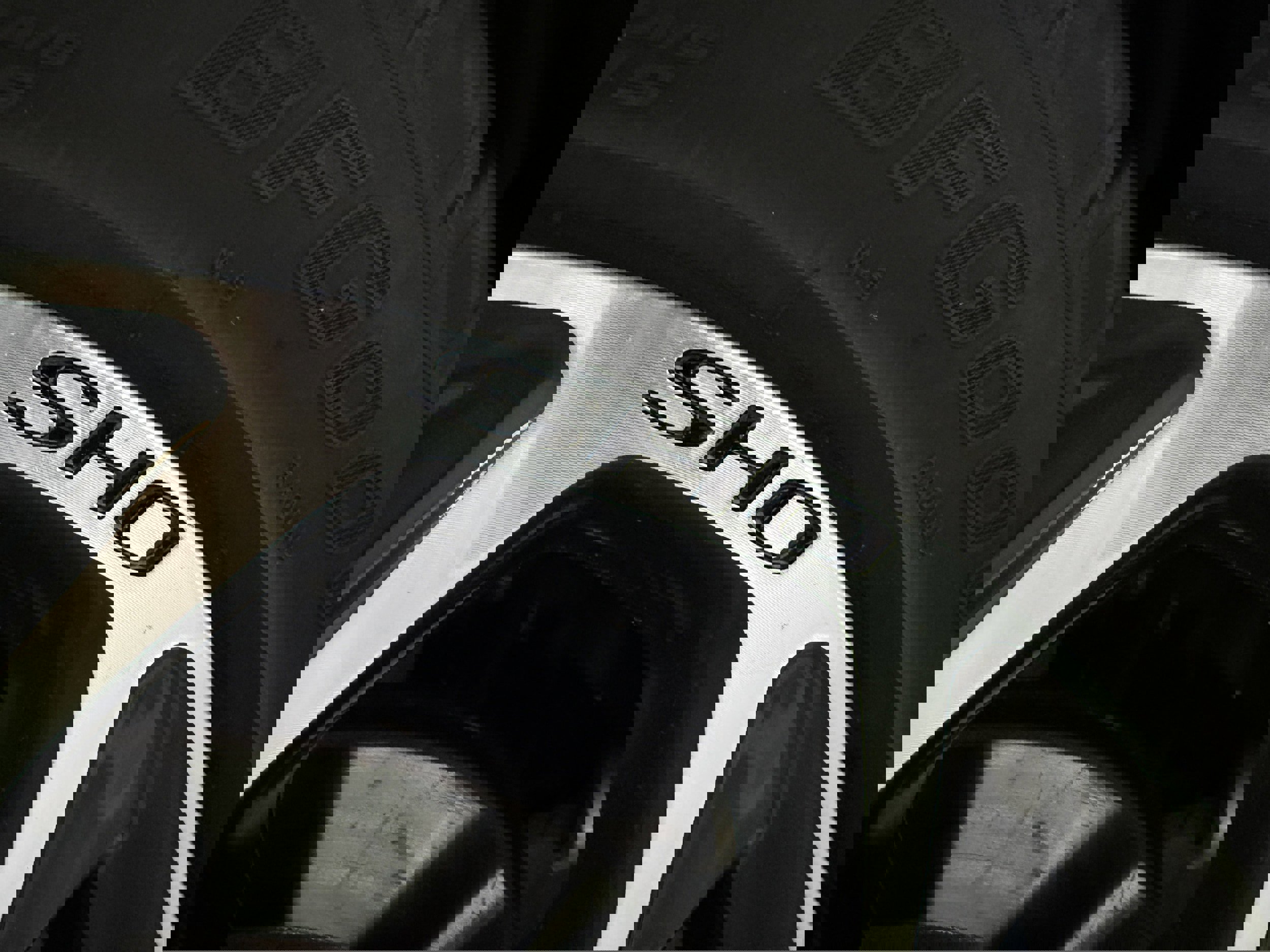 Used 2018 Ford Taurus SHO w/ Driver Assist Package image 32