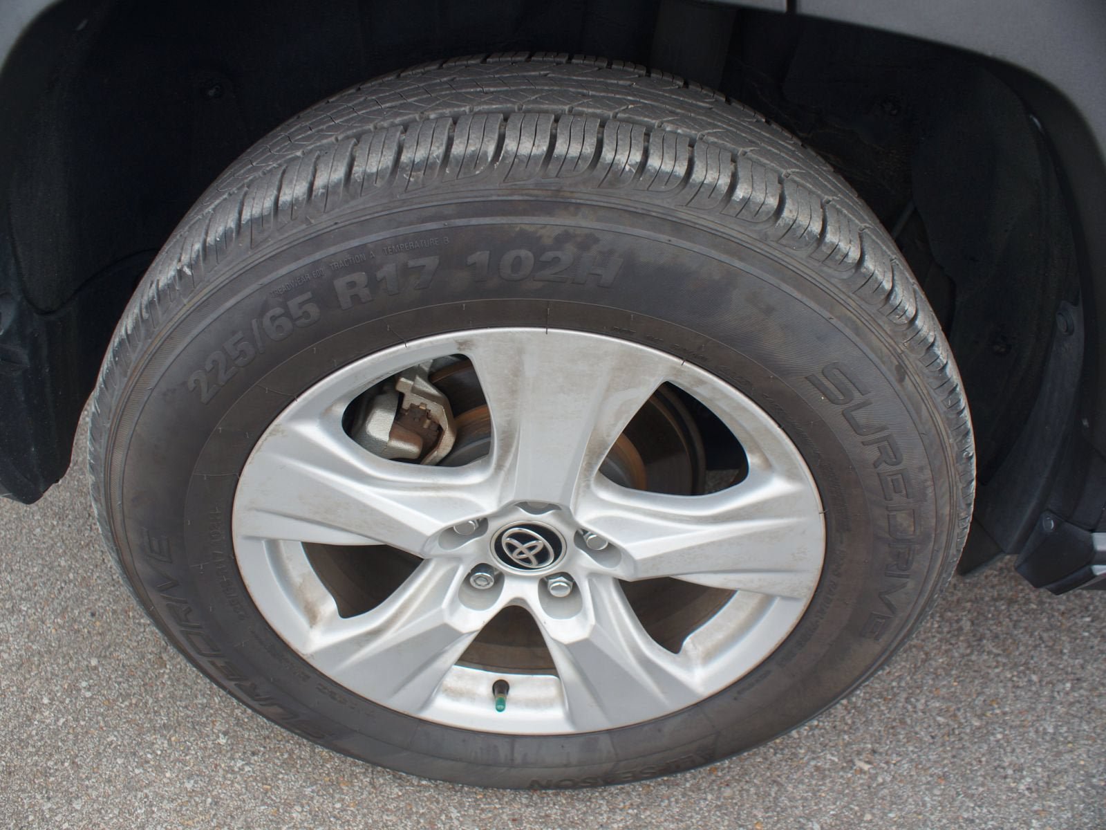 Used 2021 Toyota RAV4 XLE w/ Convenience Package AWD/4WD image 27