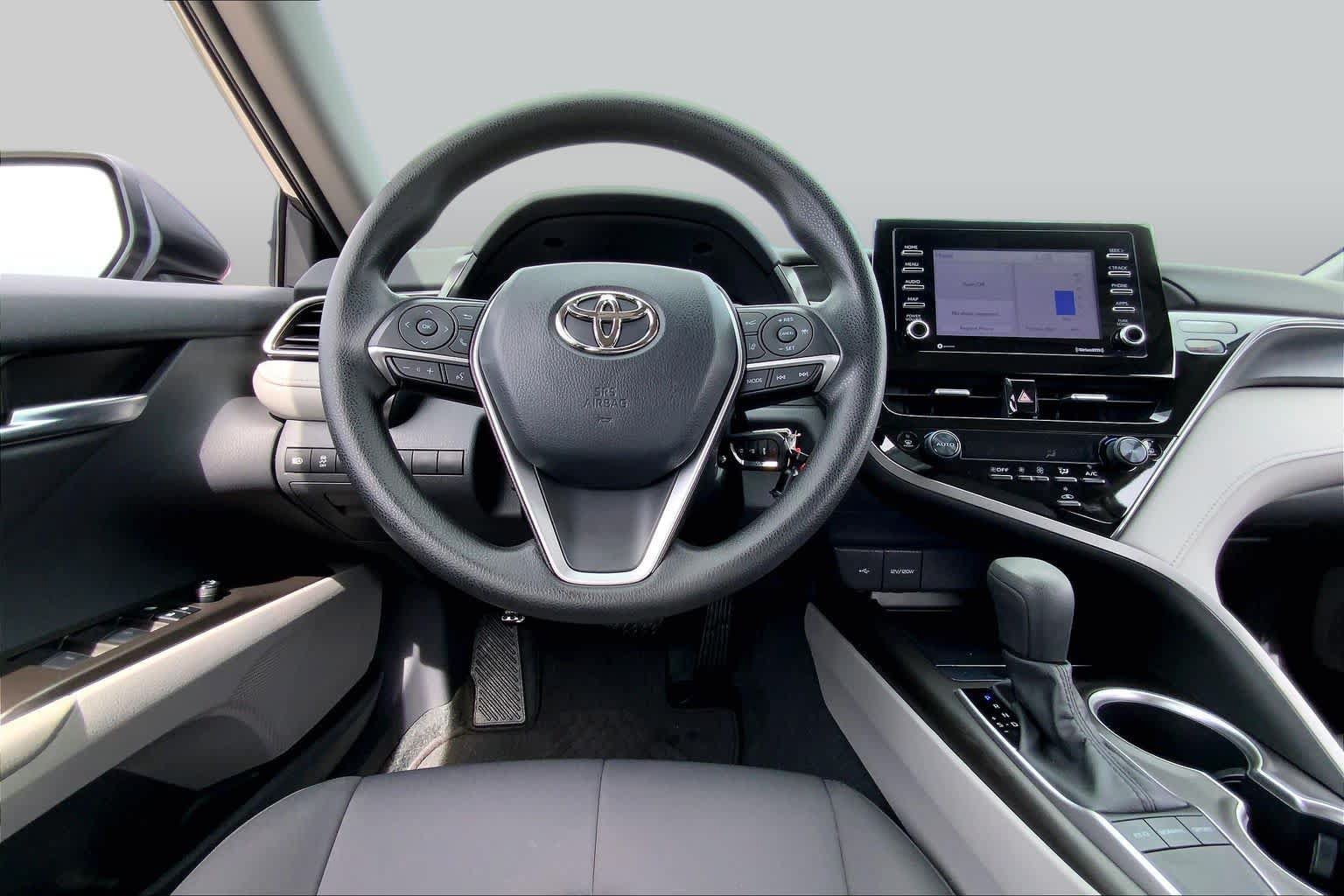 Used 2023 Toyota Camry LE FWD image 6