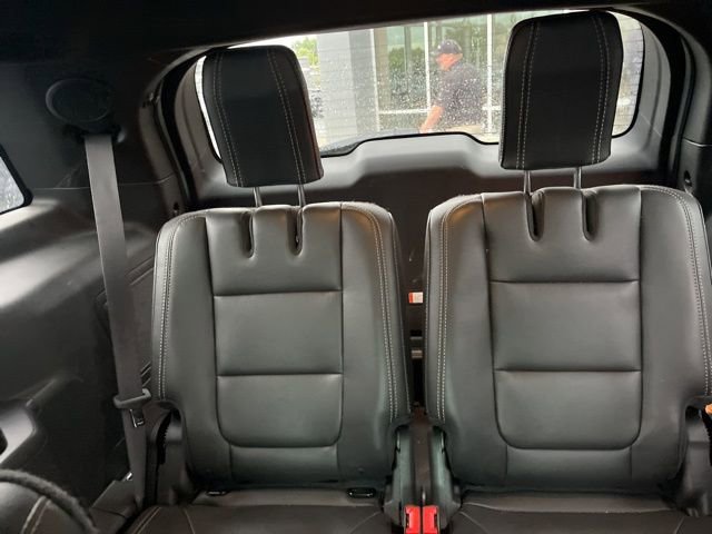 Used 2015 Ford Explorer Sport w/ Equipment Group 401A image 17