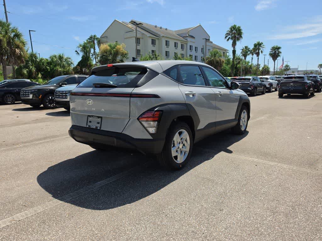 New 2027 Hyundai Kona SE FWD image 7