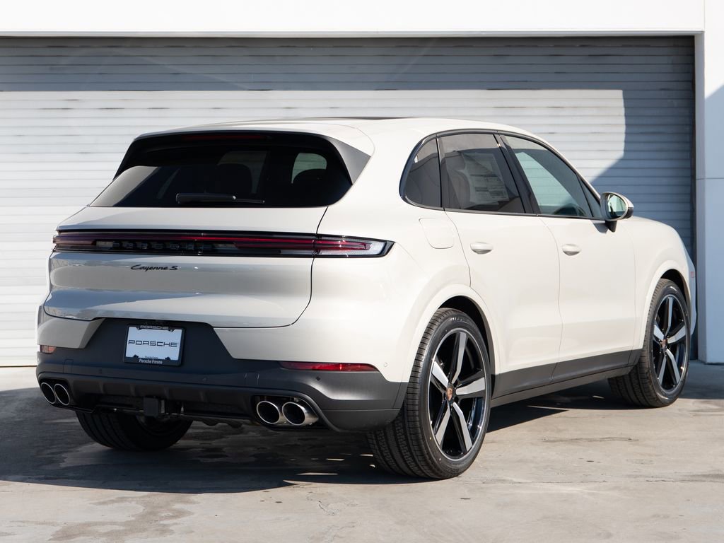 New 2026 Porsche Cayenne S image 7