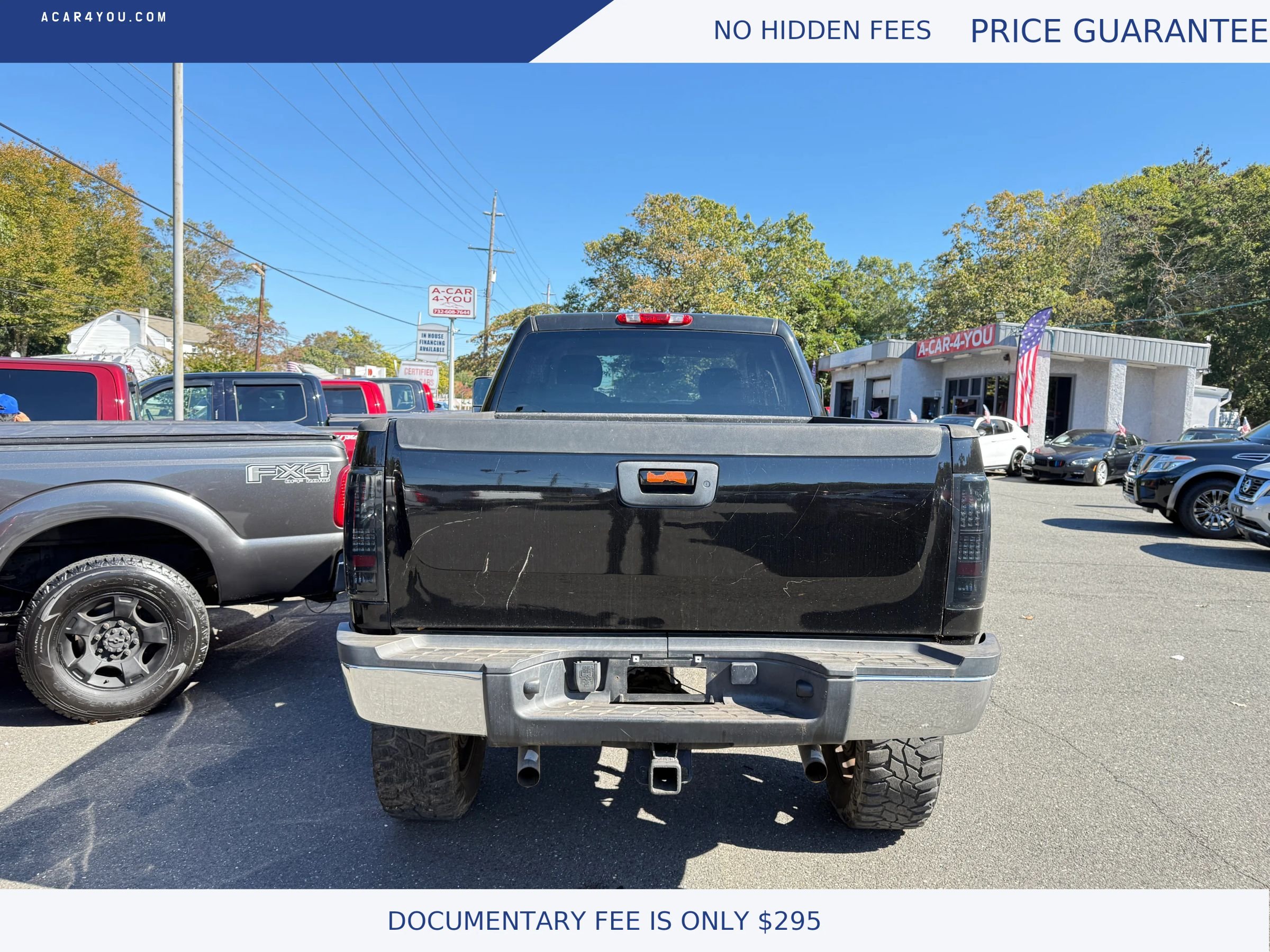 Used 2010 Chevrolet Silverado 2500 LT w/ Interior Plus Package AWD/4WD image 8