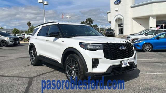 New 2026 Ford Explorer ST-Line w/ ST-Line Street Pack RWD image 1
