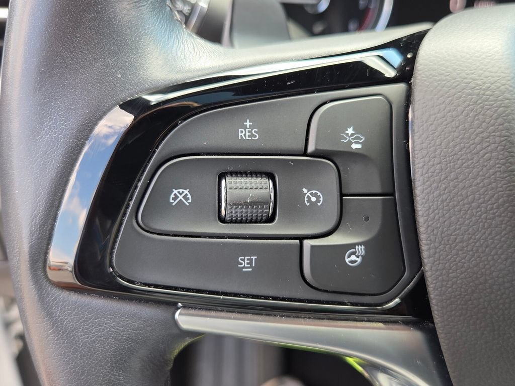 Used 2023 Buick Enclave Essence w/ Experience Buick Package FWD image 24