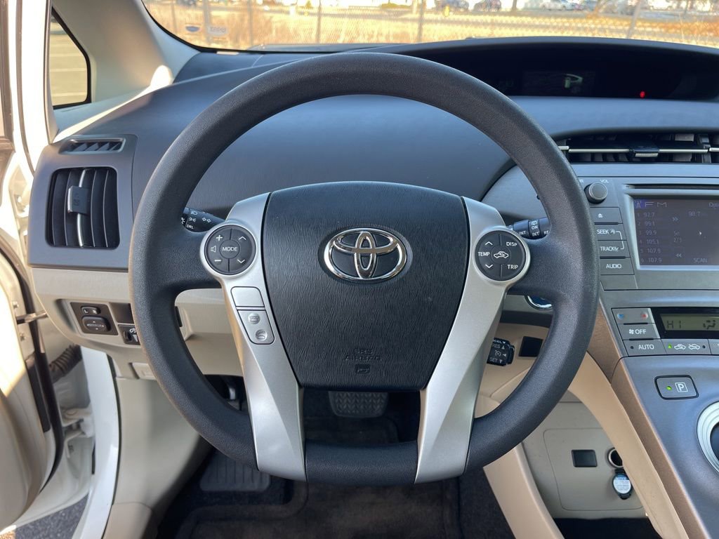 Used 2014 Toyota Prius Two image 16
