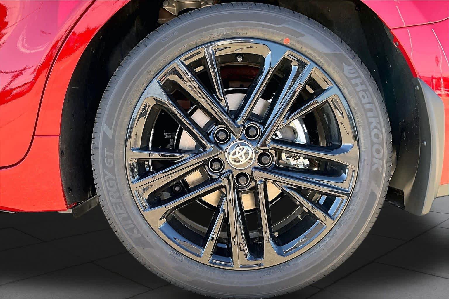 New 2026 Toyota Camry SE w/ Convenience Package FWD image 11