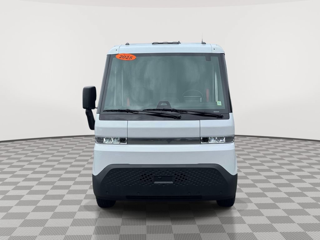 Used 2025 Chevrolet Brightdrop 600 FWD image 2