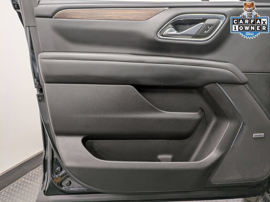 Used 2023 Chevrolet Suburban High Country AWD/4WD image 8