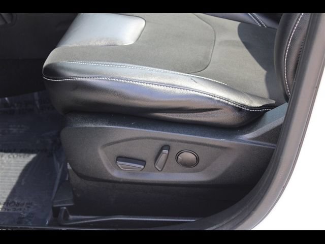 Used 2020 Ford Edge ST w/ Equipment Group 401A AWD/4WD image 18