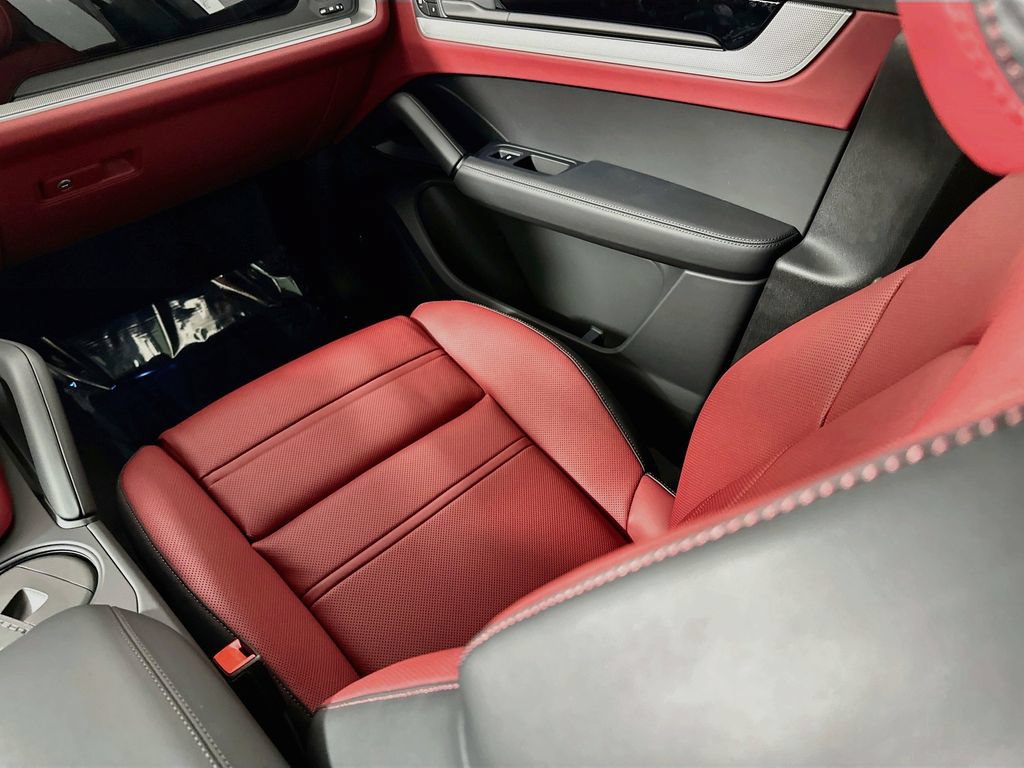 New 2026 Porsche Cayenne S AWD/4WD image 26