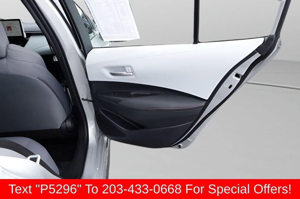 Certified 2025 Toyota Corolla SE w/ SE Premium Package FWD image 18