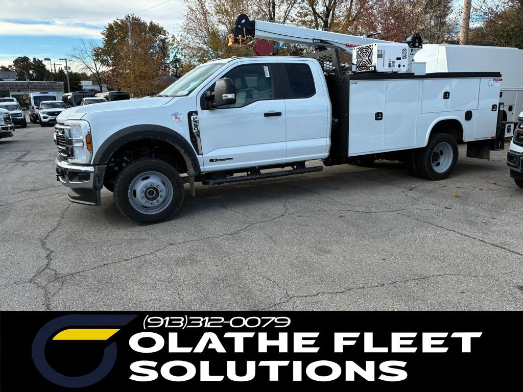 New 2026 Ford F550 4x4 Supercab Super Duty image 3