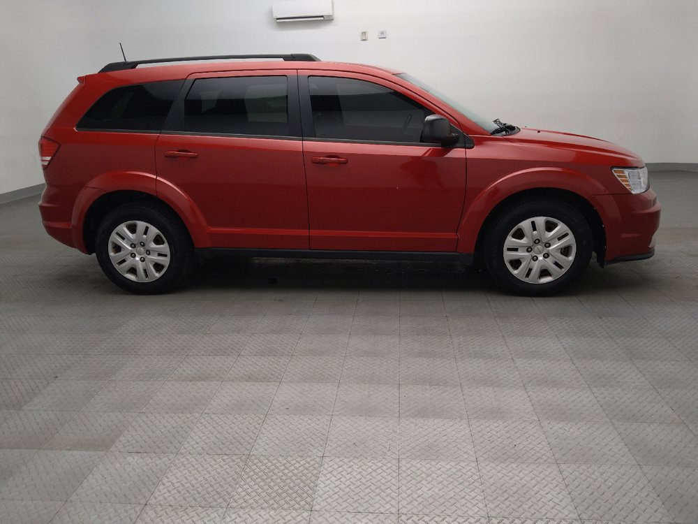 Used 2020 Dodge Journey SE w/ SE Popular Equipment Group FWD image 11