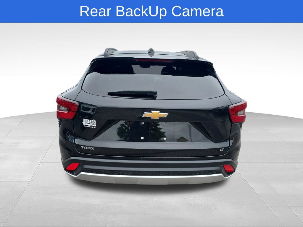 Used 2025 Chevrolet Trax LT w/ LT Convenience Package FWD image 5