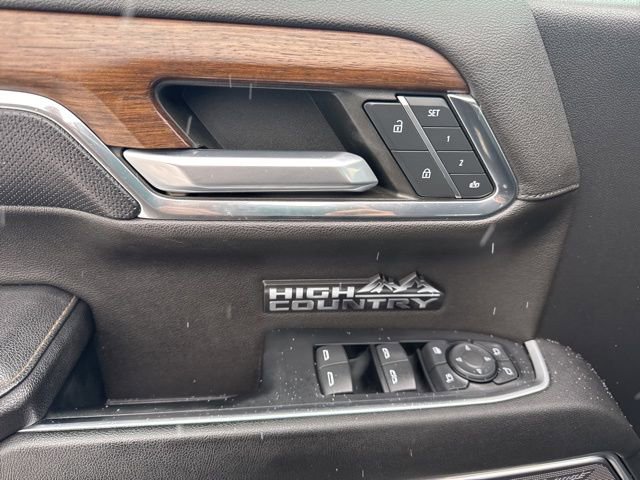 Used 2023 Chevrolet Silverado 1500 High Country AWD/4WD image 25