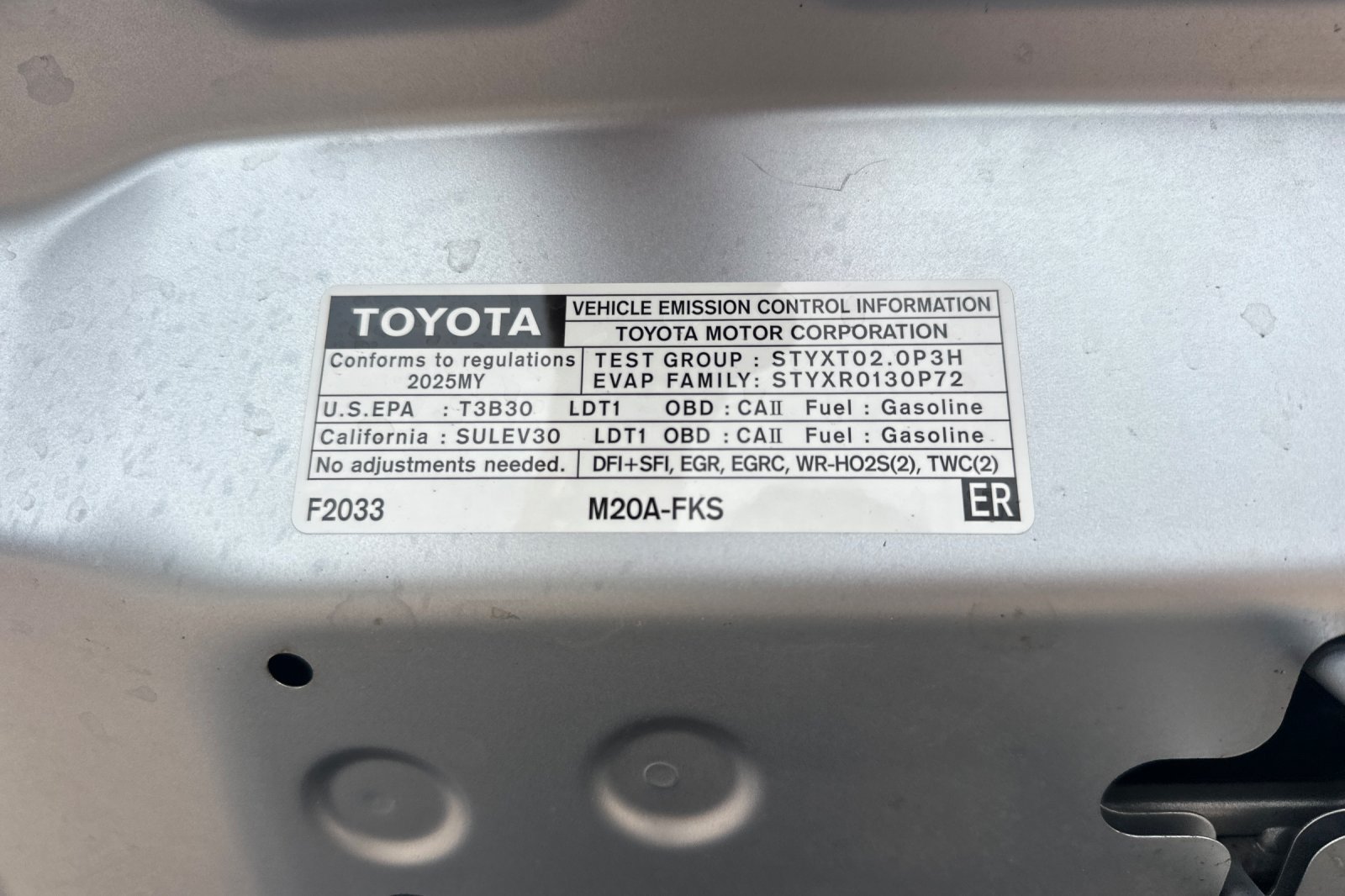 Certified 2025 Toyota Corolla Cross LE FWD image 35