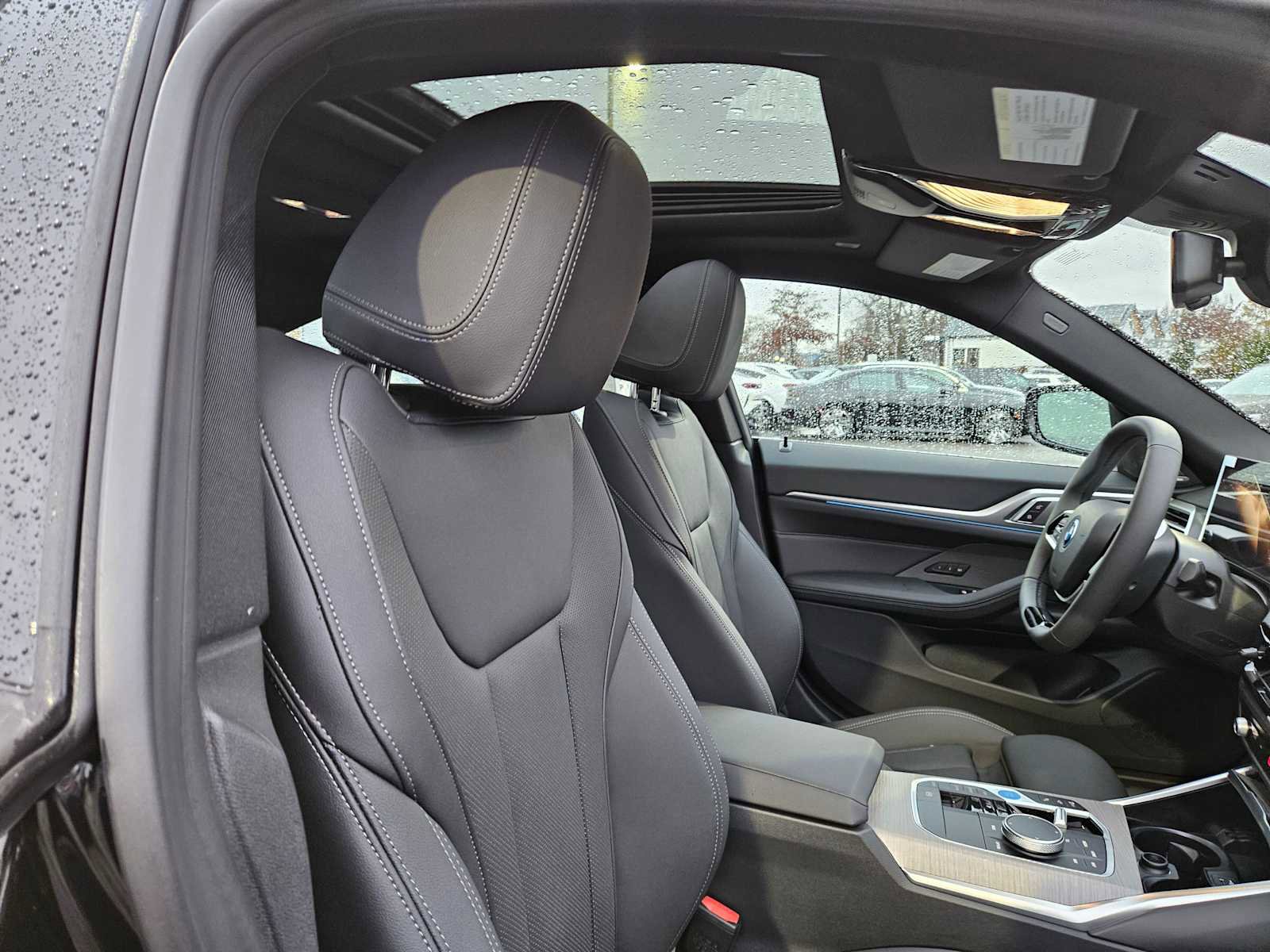 Used 2025 BMW i4 xDrive40i w/ Premium Package image 13