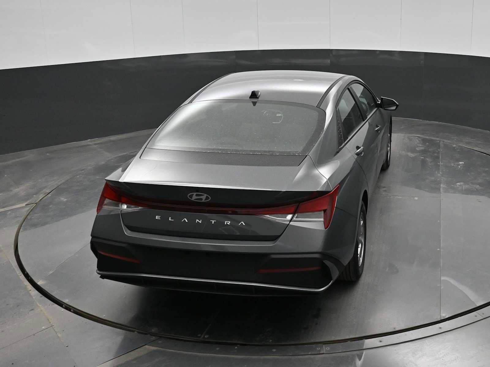 New 2026 Hyundai Elantra SE image 25