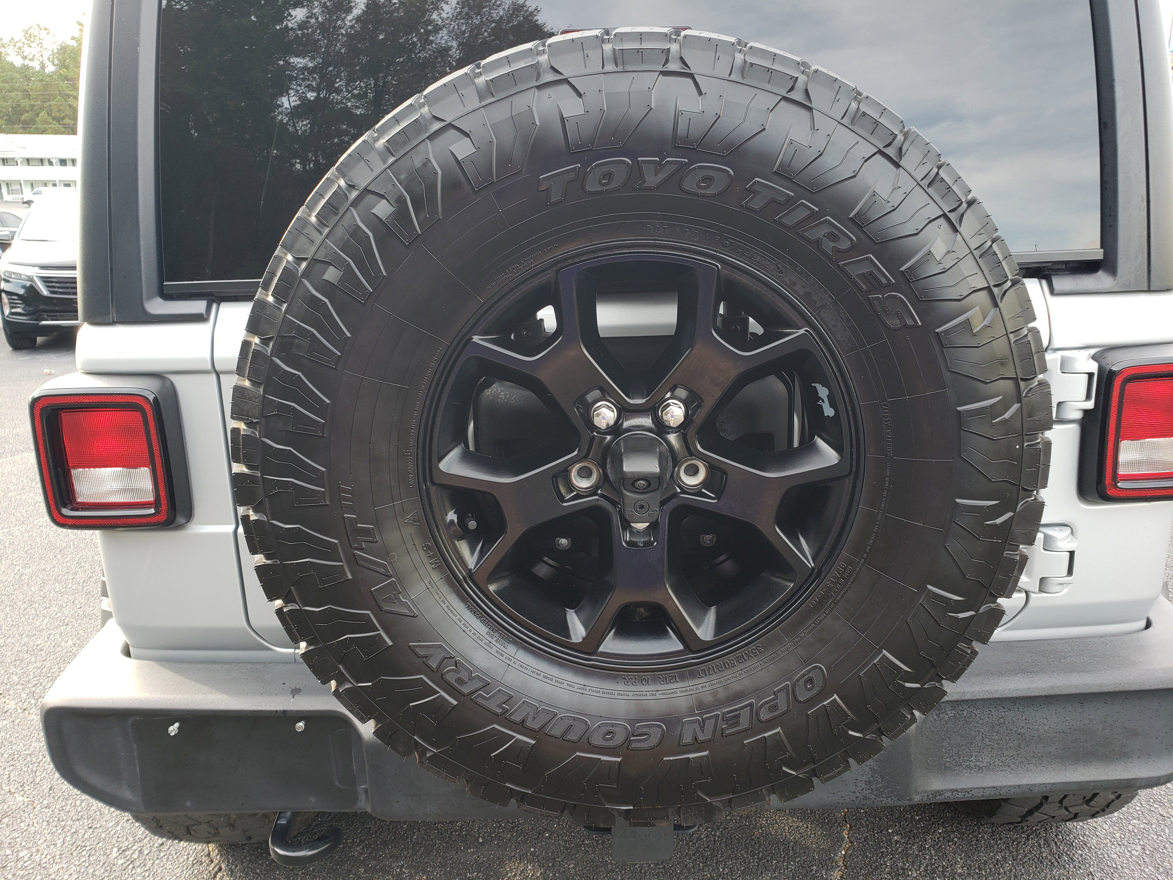 Used 2023 Jeep Wrangler Unlimited Sport image 8