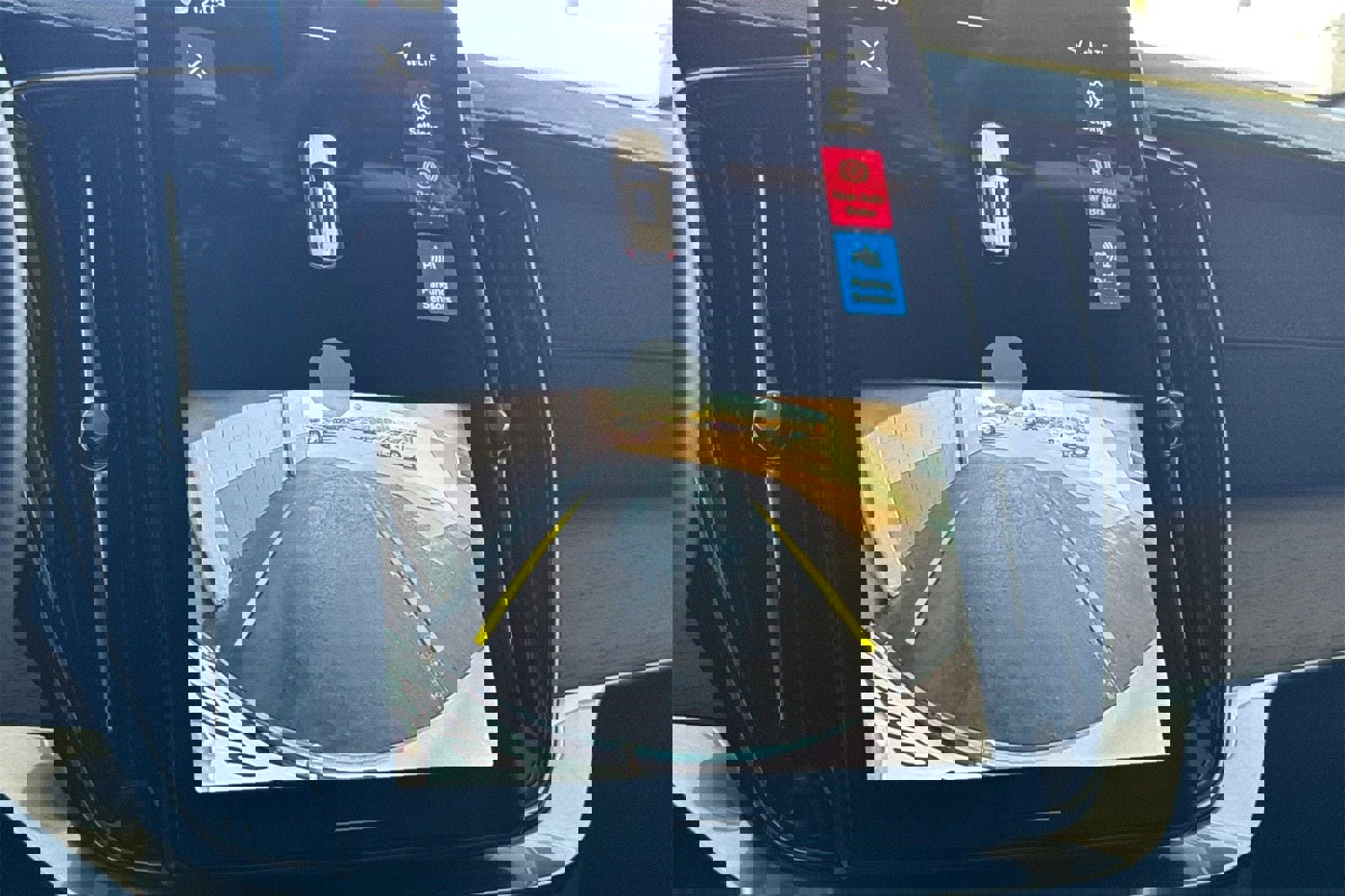 New 2026 Volvo XC90 B6 Core w/ Protection Package image 20