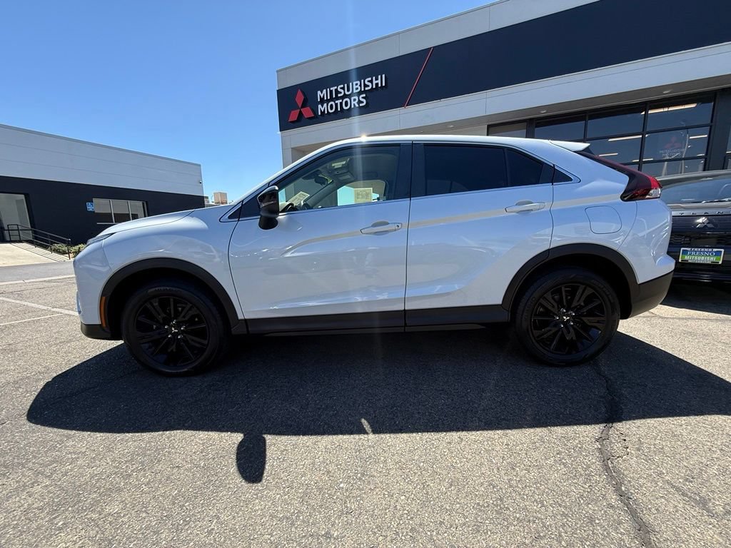 Used 2023 Mitsubishi Eclipse Cross LE AWD/4WD image 7