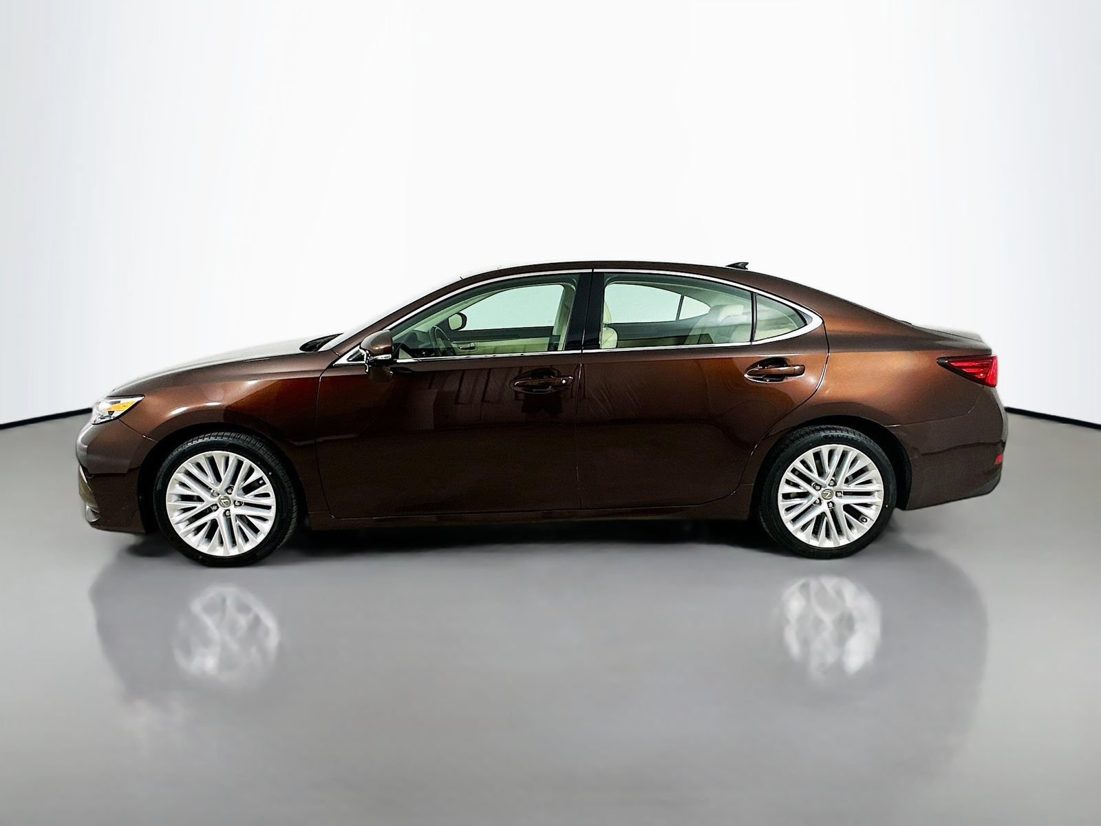 Used 2018 Lexus ES 350 w/ Luxury Package w/Wood Trim FWD image 8