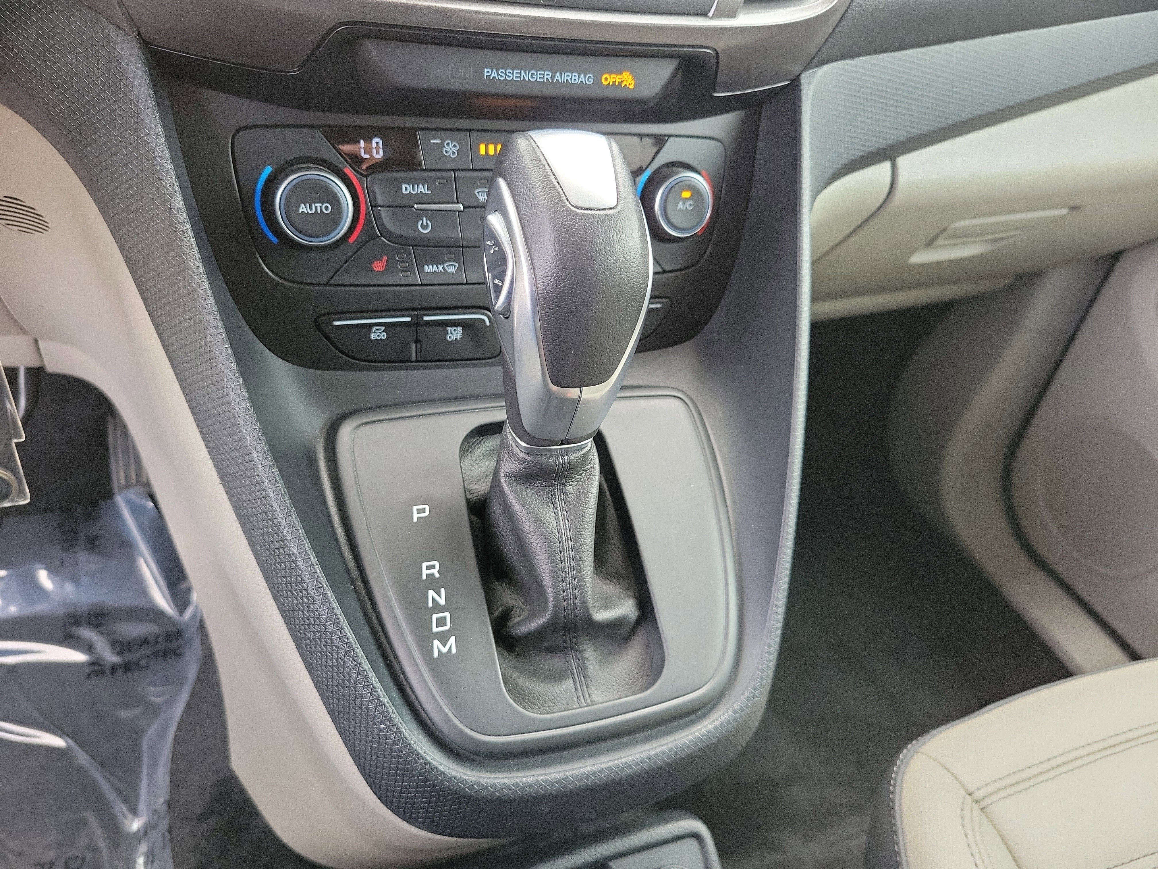 Used 2023 Ford Transit Connect XLT FWD image 26
