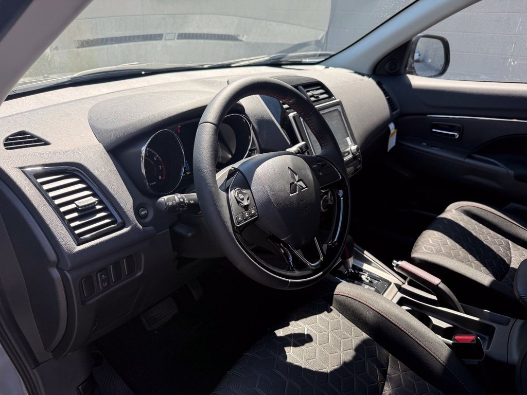 New 2026 Mitsubishi Outlander Sport LE AWD/4WD image 20