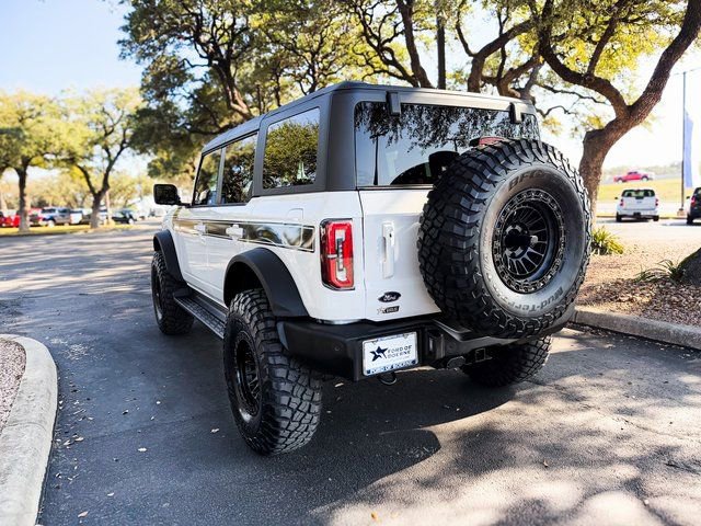 New 2025 Ford Bronco Outer Banks w/ Sasquatch Package AWD/4WD image 3