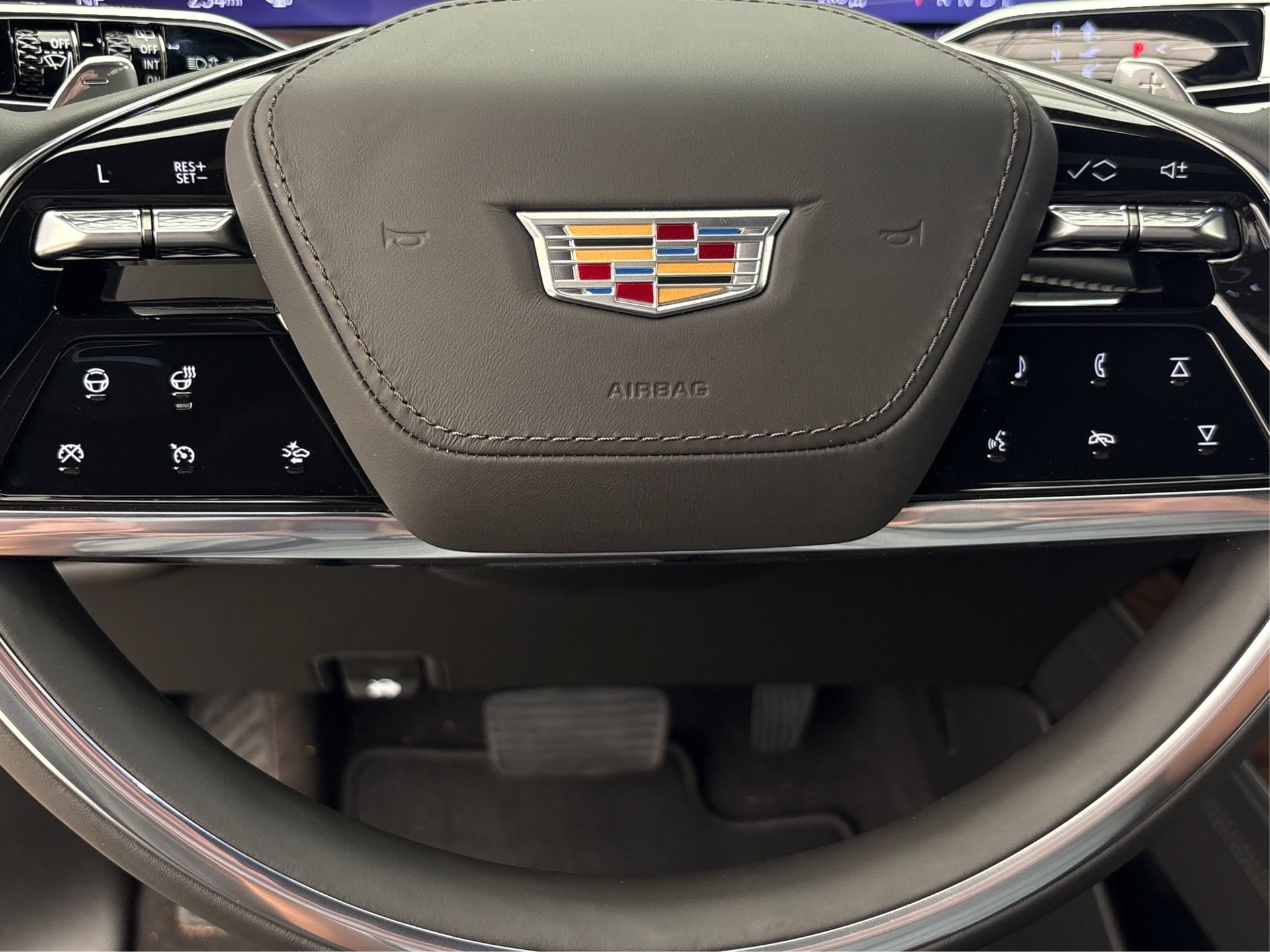New 2025 Cadillac Escalade ESV Sport Platinum AWD/4WD image 19