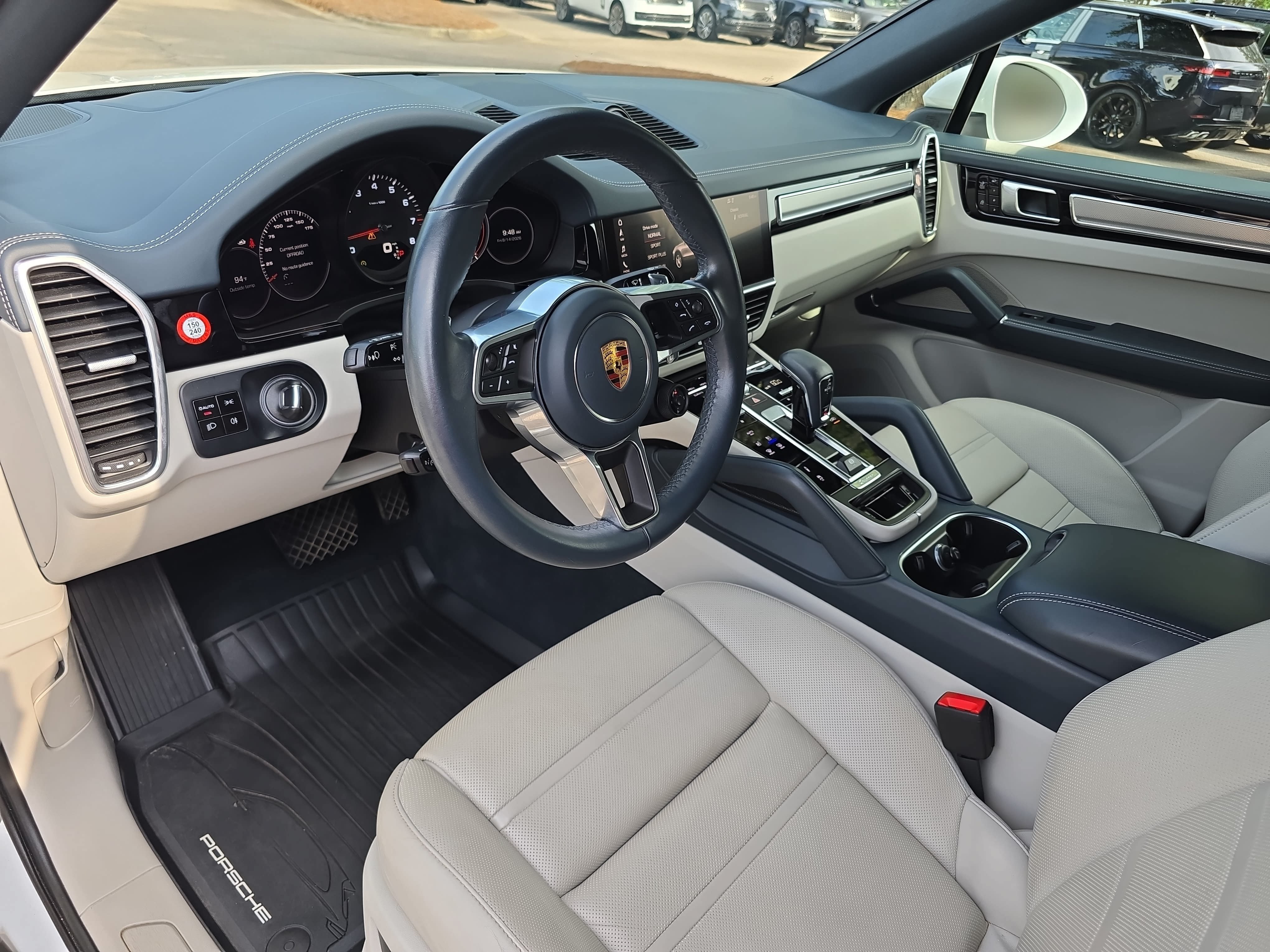 Used 2021 Porsche Cayenne Coupe AWD/4WD image 16