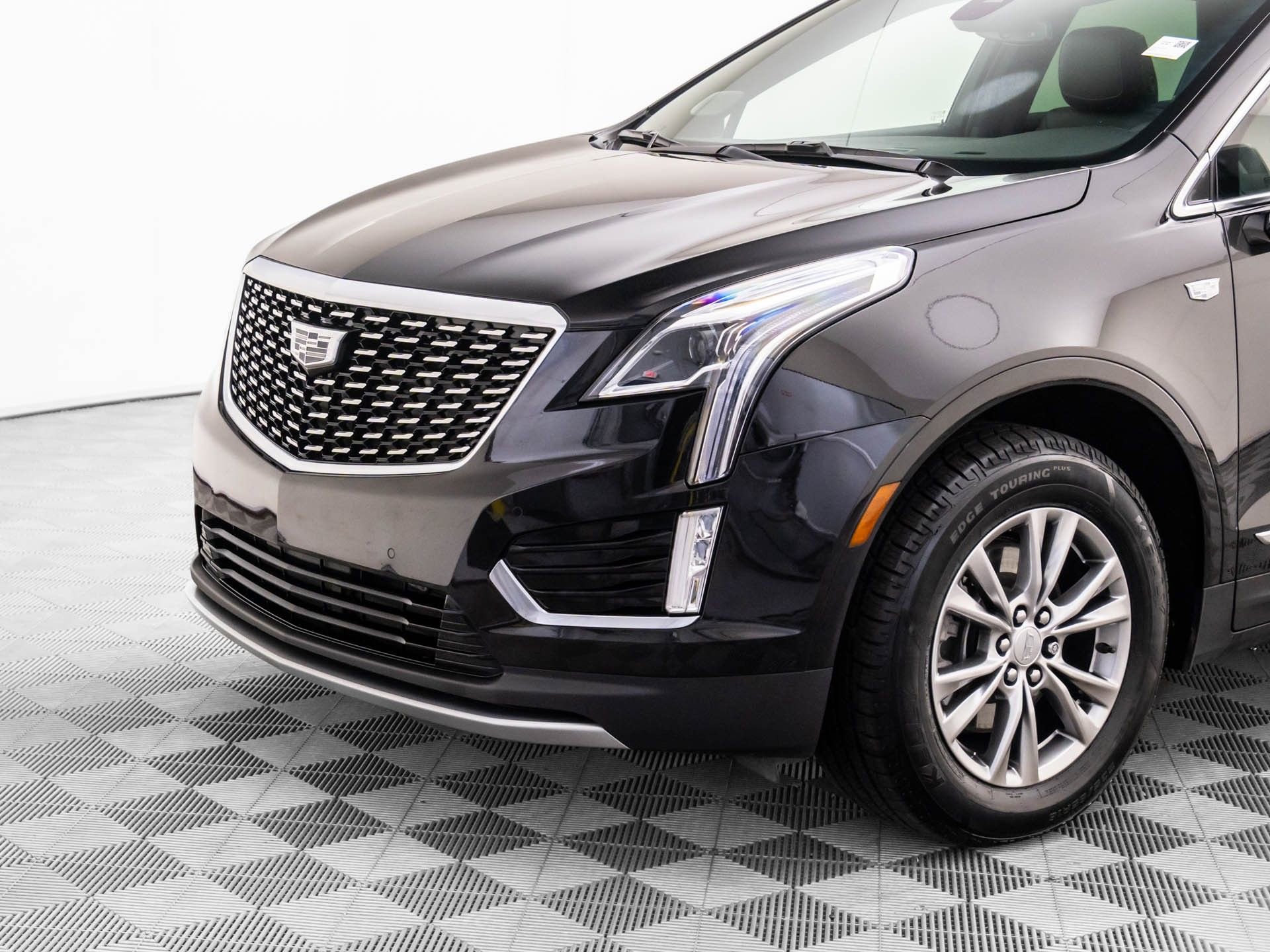 Used 2022 Cadillac XT5 Premium Luxury image 36