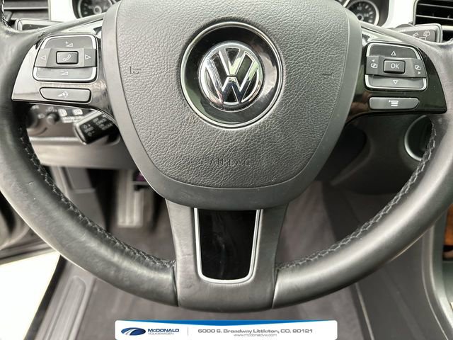 Used 2011 Volkswagen Touareg TDI AWD/4WD image 14