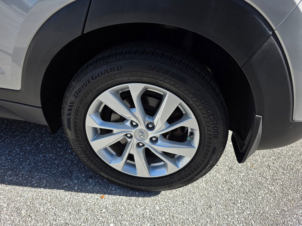 Used 2021 Hyundai Tucson Value w/ Cargo Package image 17