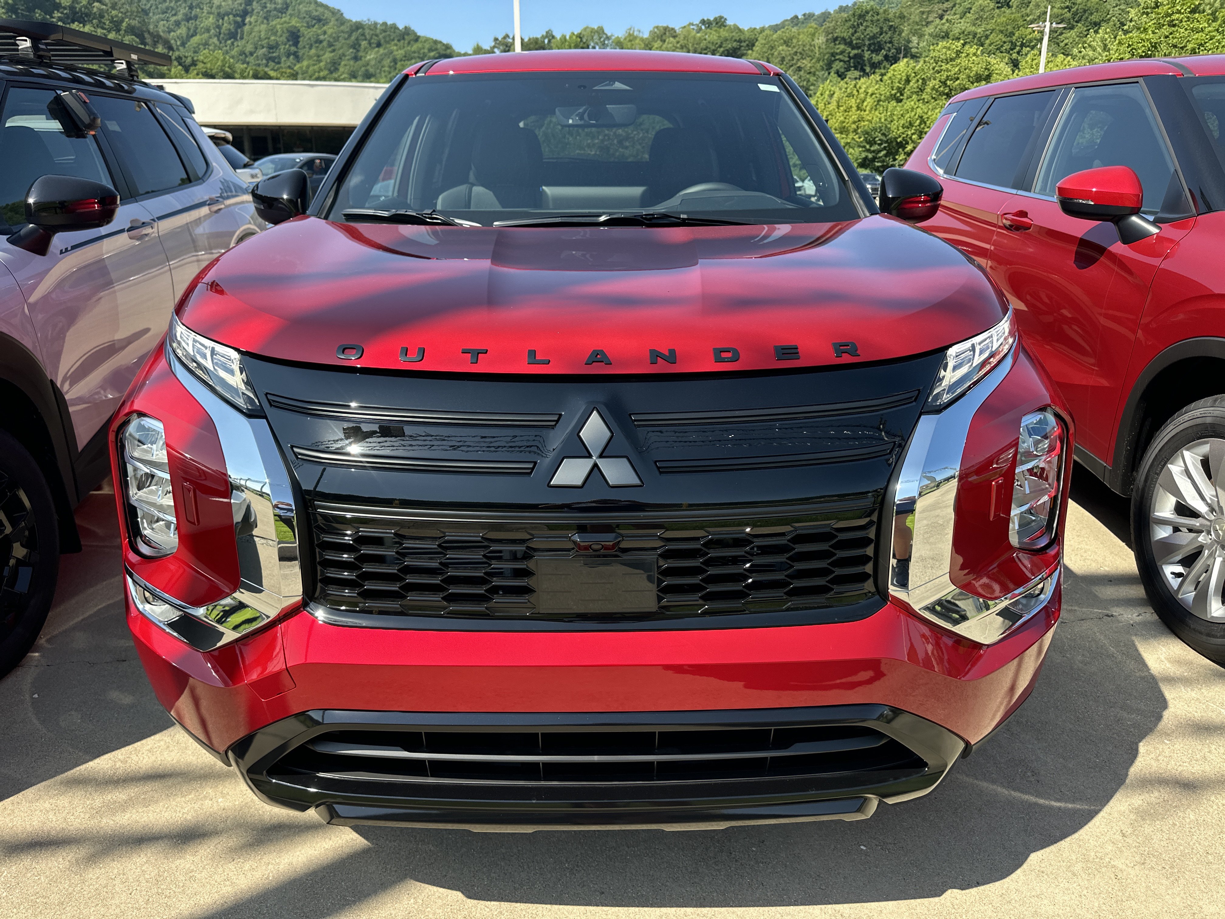 New 2026 Mitsubishi Outlander LE AWD/4WD image 7