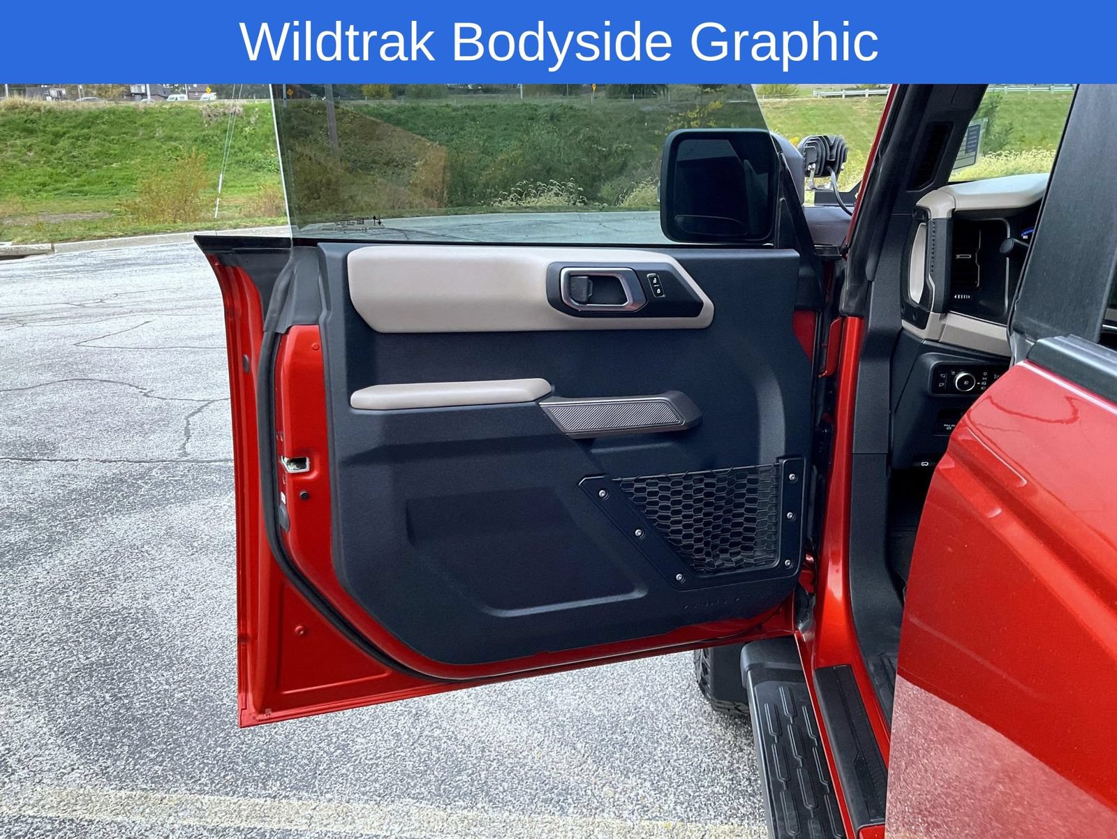 Used 2023 Ford Bronco Wildtrak AWD/4WD image 11