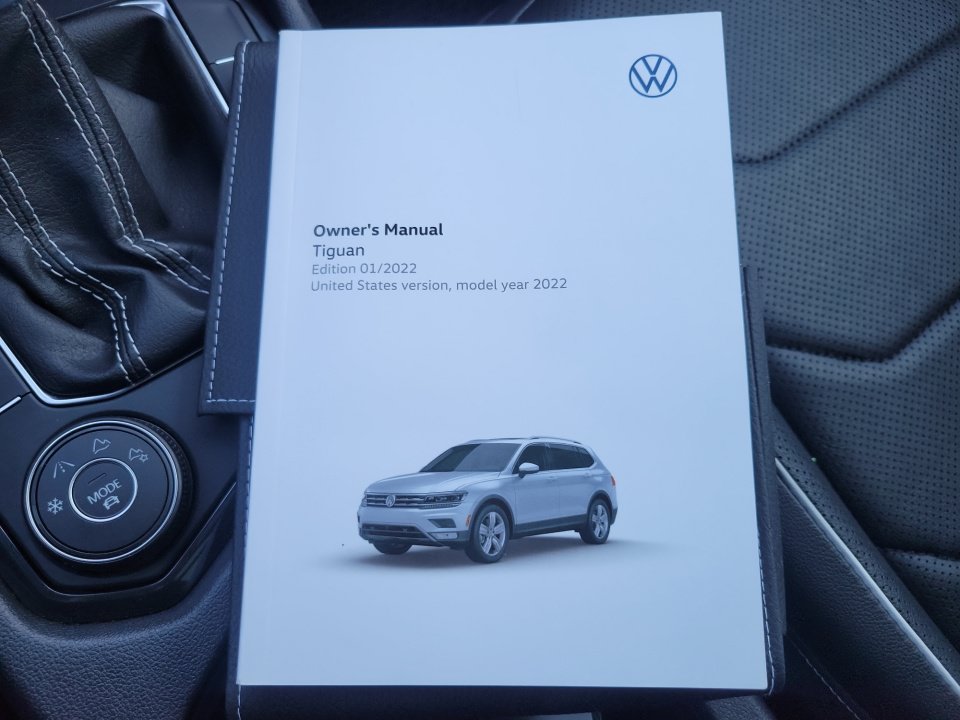 Certified 2022 Volkswagen Tiguan SEL R-Line AWD/4WD image 37