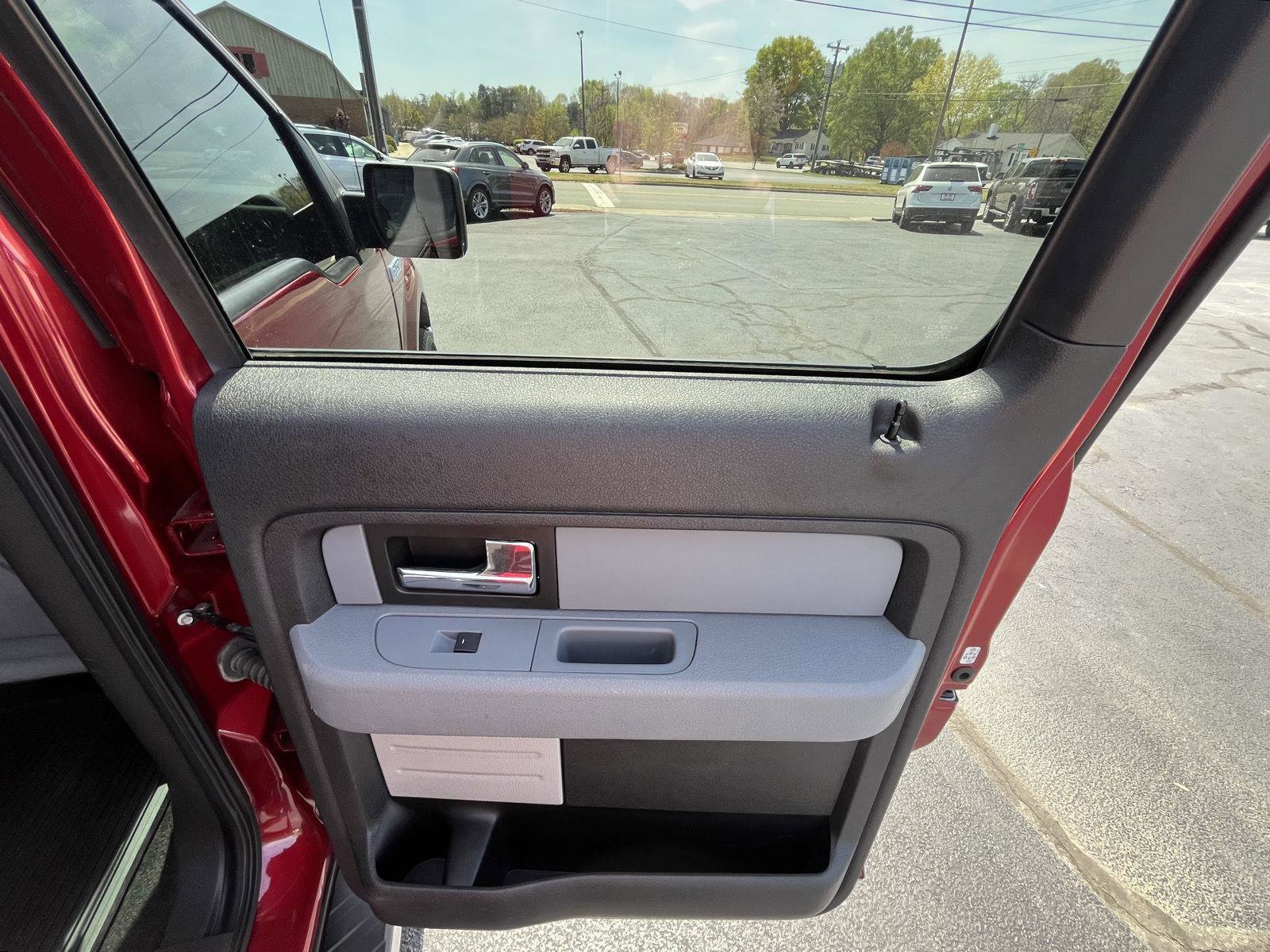 Used 2014 Ford F150 XLT w/ Equipment Group 302A Luxury image 17