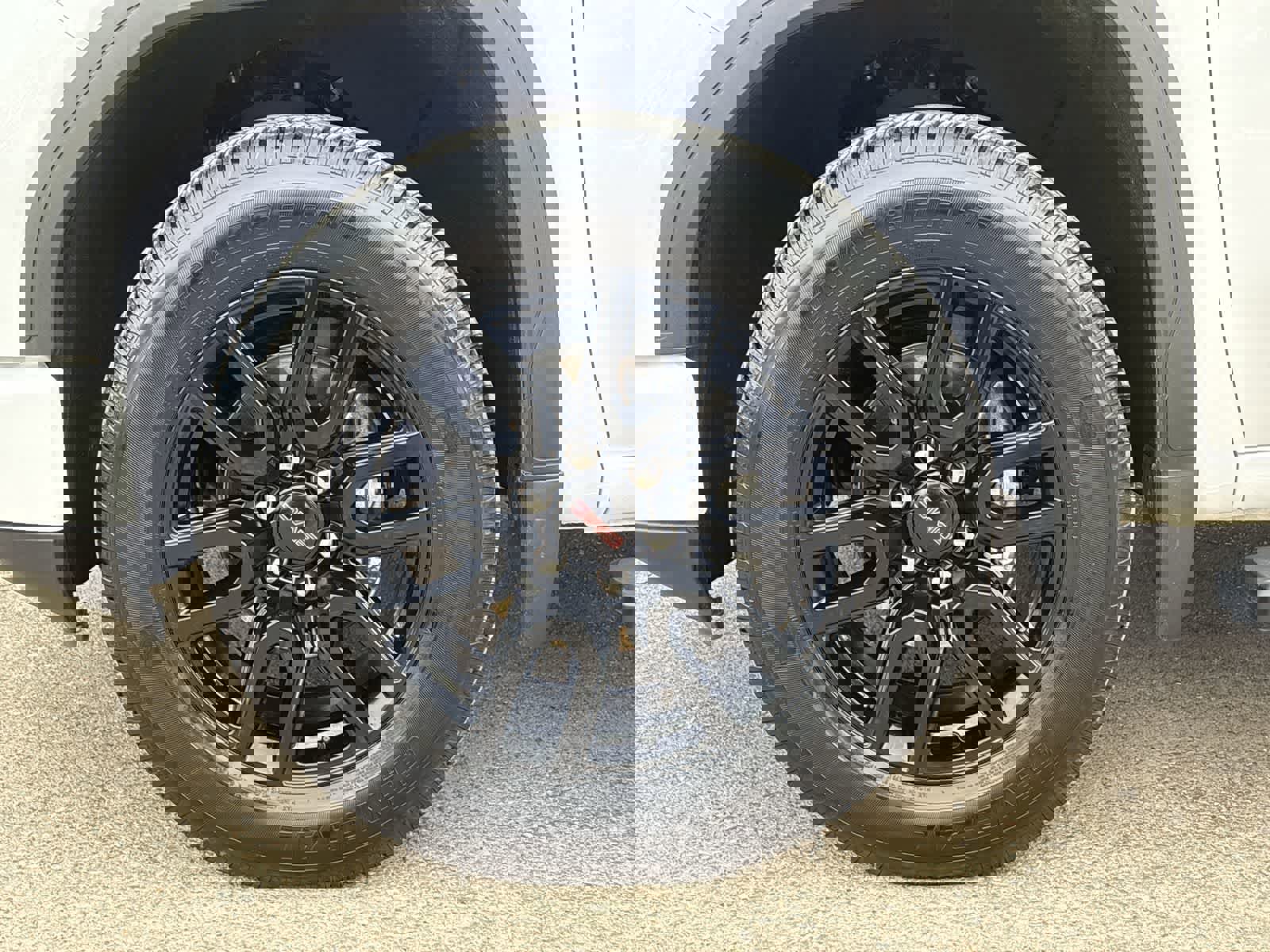 Used 2025 GMC Sierra 1500 Elevation image 16