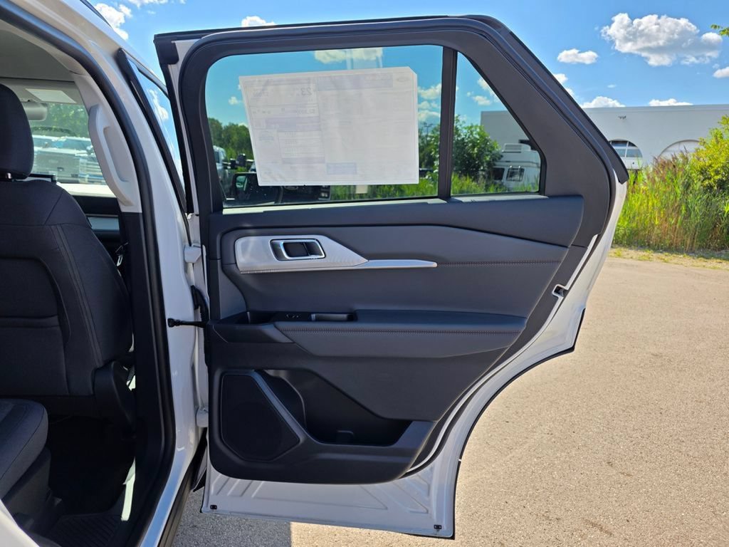 New 2025 Ford Explorer Active AWD/4WD image 27