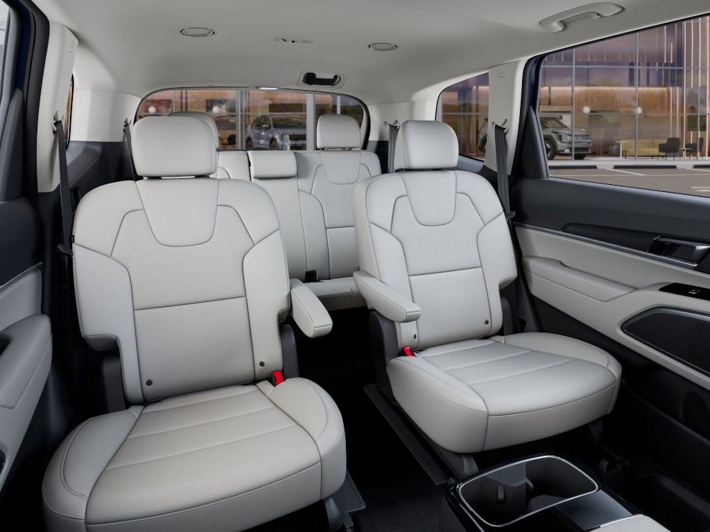 New 2025 Kia Telluride S image 16