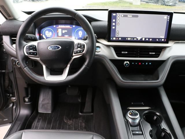 Used 2025 Ford Explorer Active w/ Active Comfort Package AWD/4WD image 18