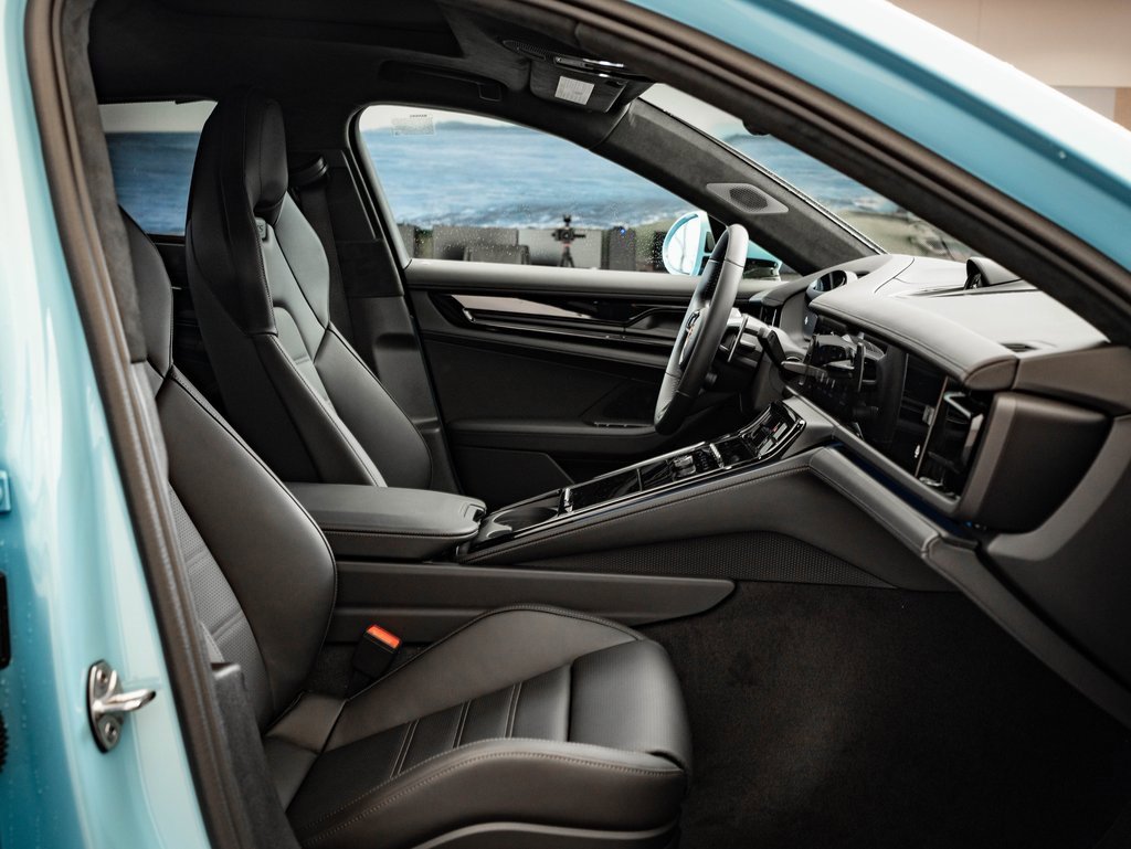 New 2026 Porsche Panamera GTS image 23