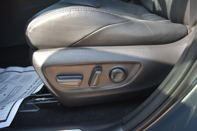 Used 2021 Toyota Venza XLE AWD/4WD image 15